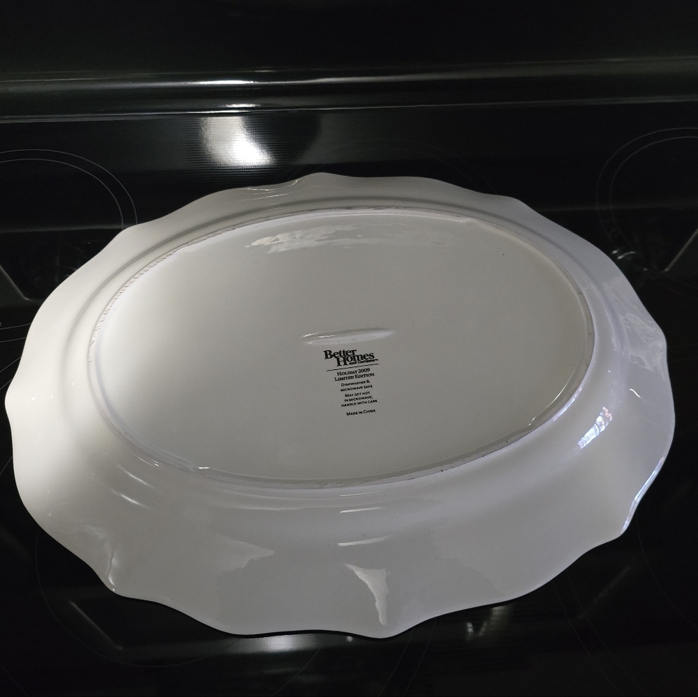 Better Homes and Gardens Creamware 15" Oval Serving Platter Poinsettia - Picture 7 of 13
